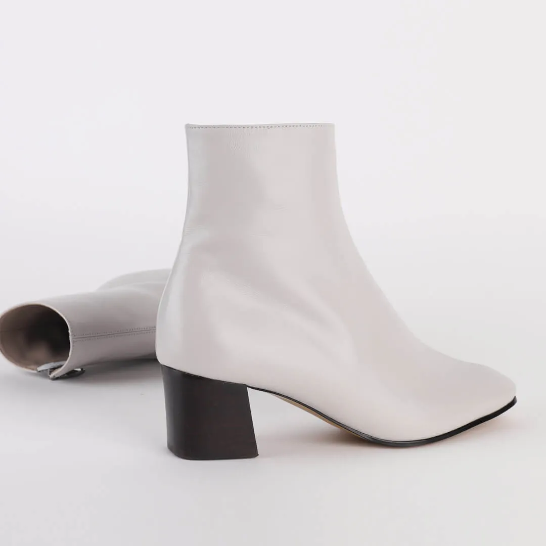 NAVIN - ankle boots