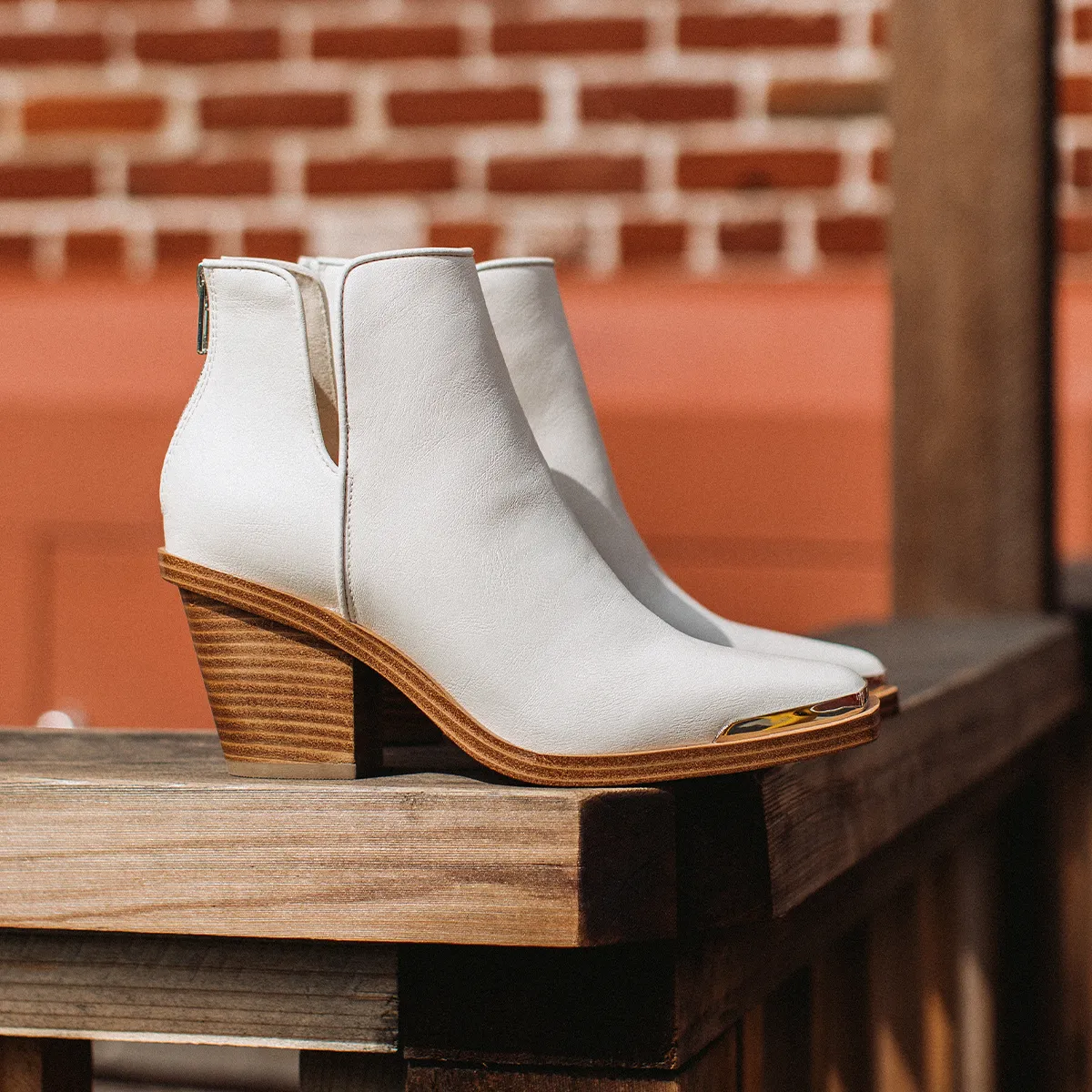 Valeska Cut-out Bootie