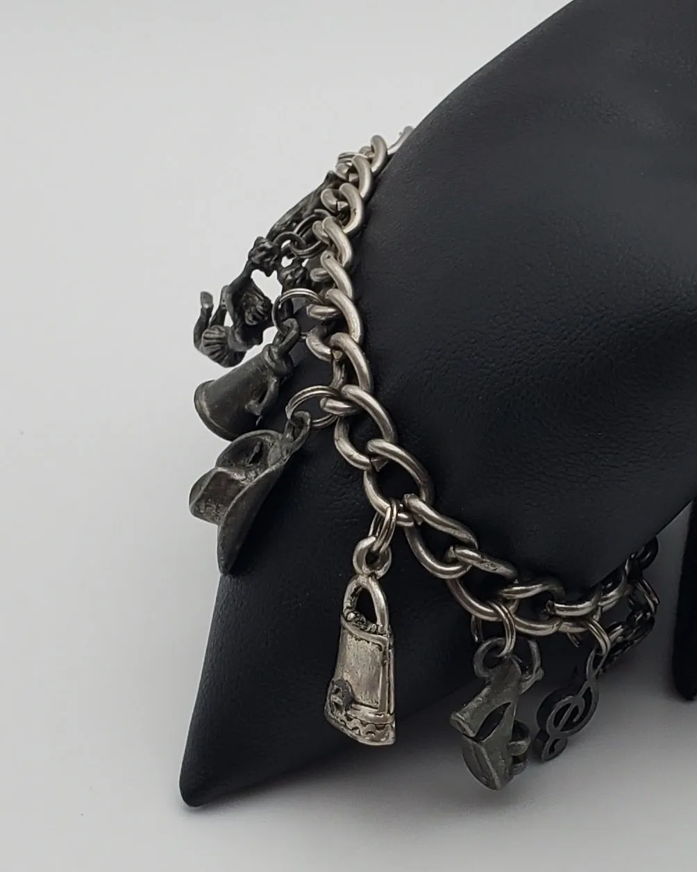 Vintage Chain Link Charm Bracelet - 7.5"